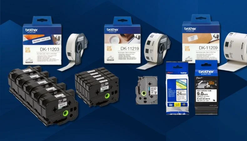 Cuộn băng nhãn Brother TZe với nhiều màu sắc và kích thước, minh họa các loại nhãn in Brother giá sỉ phổ biến